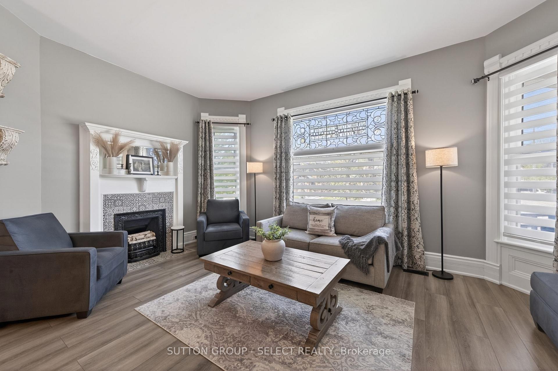 28 Wellington Street, St. Thomas — photo 4 of 5