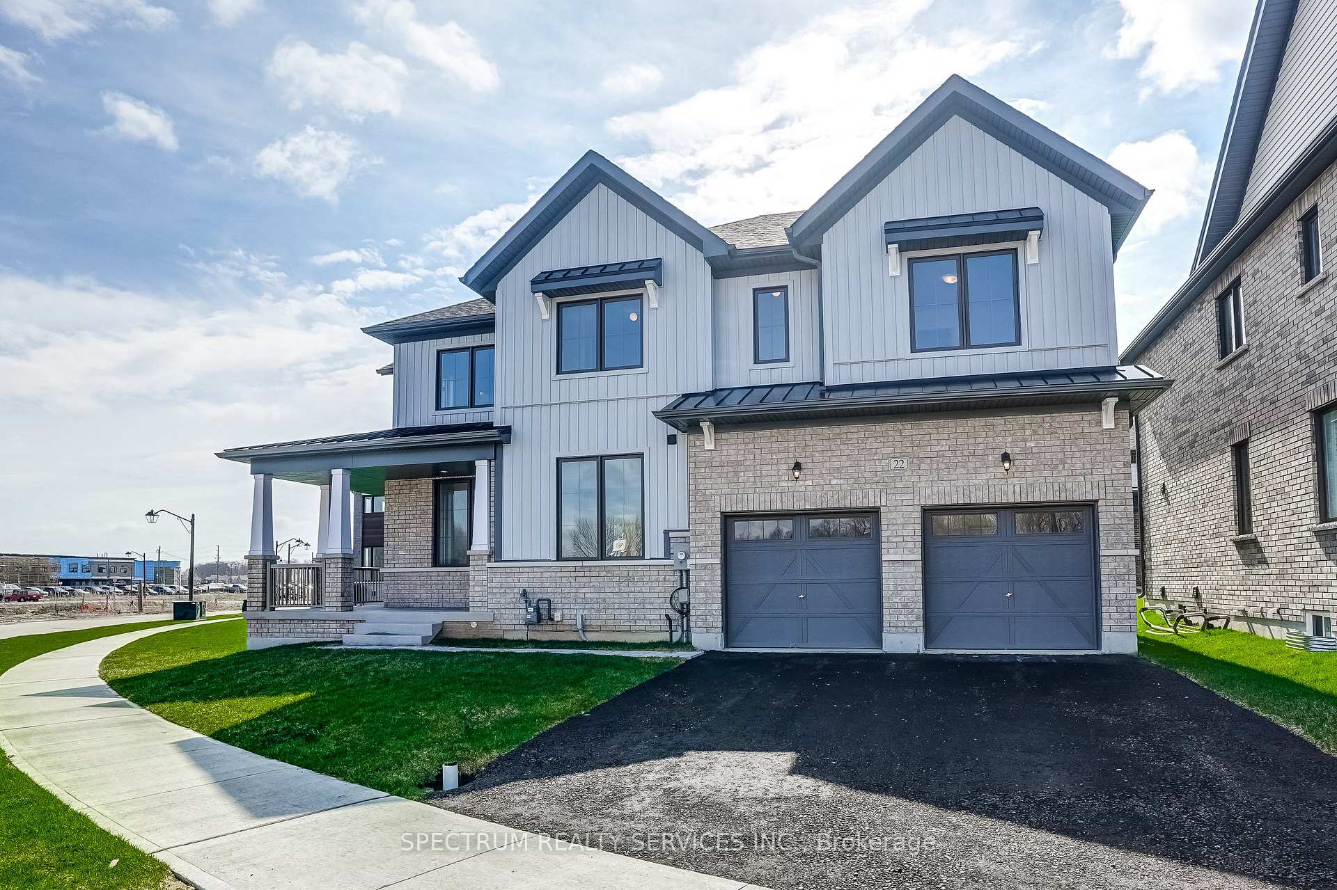 22 Eccleston Street, Brantford — photo 3 of 5