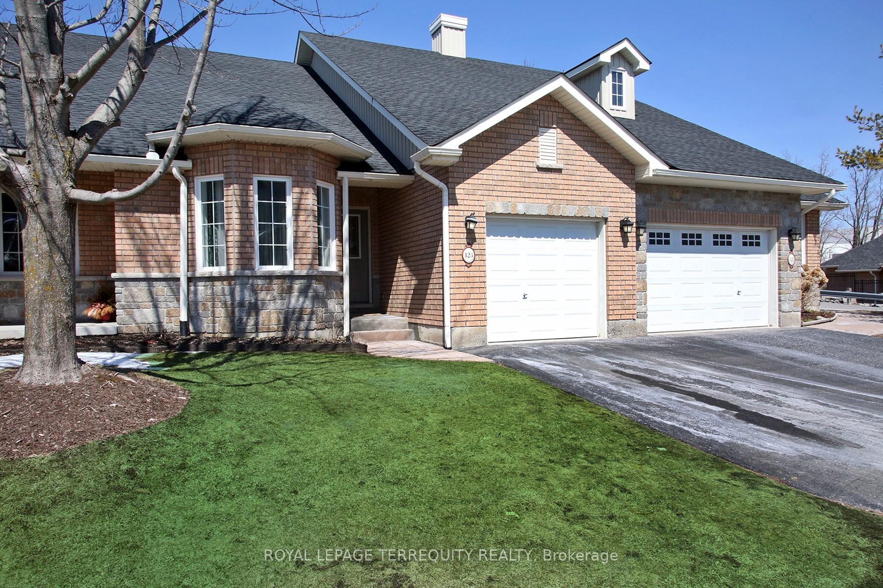 123 Village Crescent 69, Peterborough — photo 2 of 5