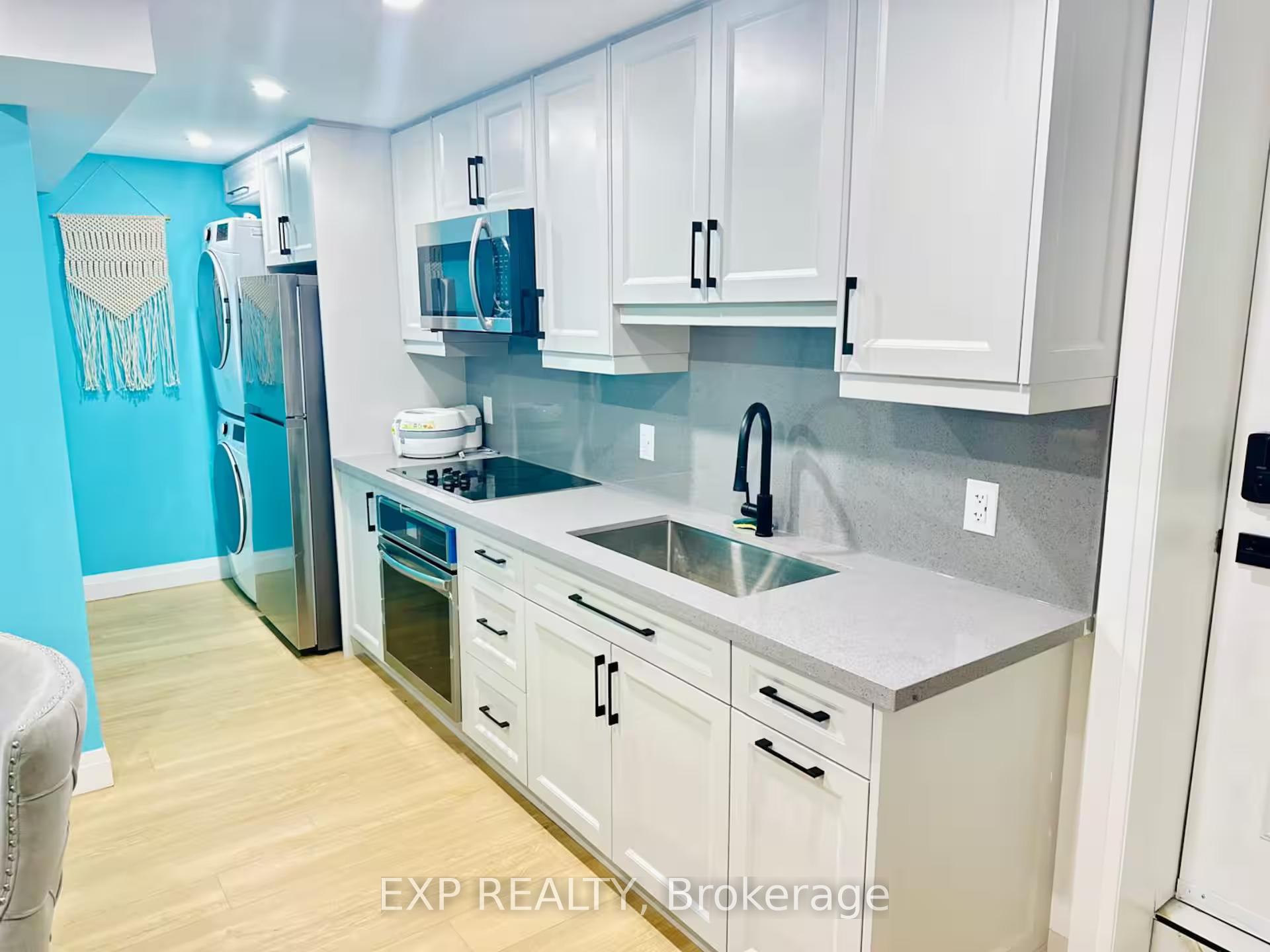 1255 Emma Chase Drive, London North — photo 4 of 5