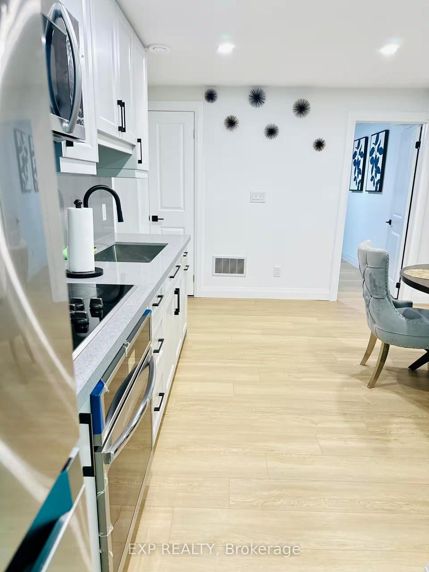 1255 Emma Chase Drive, London North — photo 5 of 5