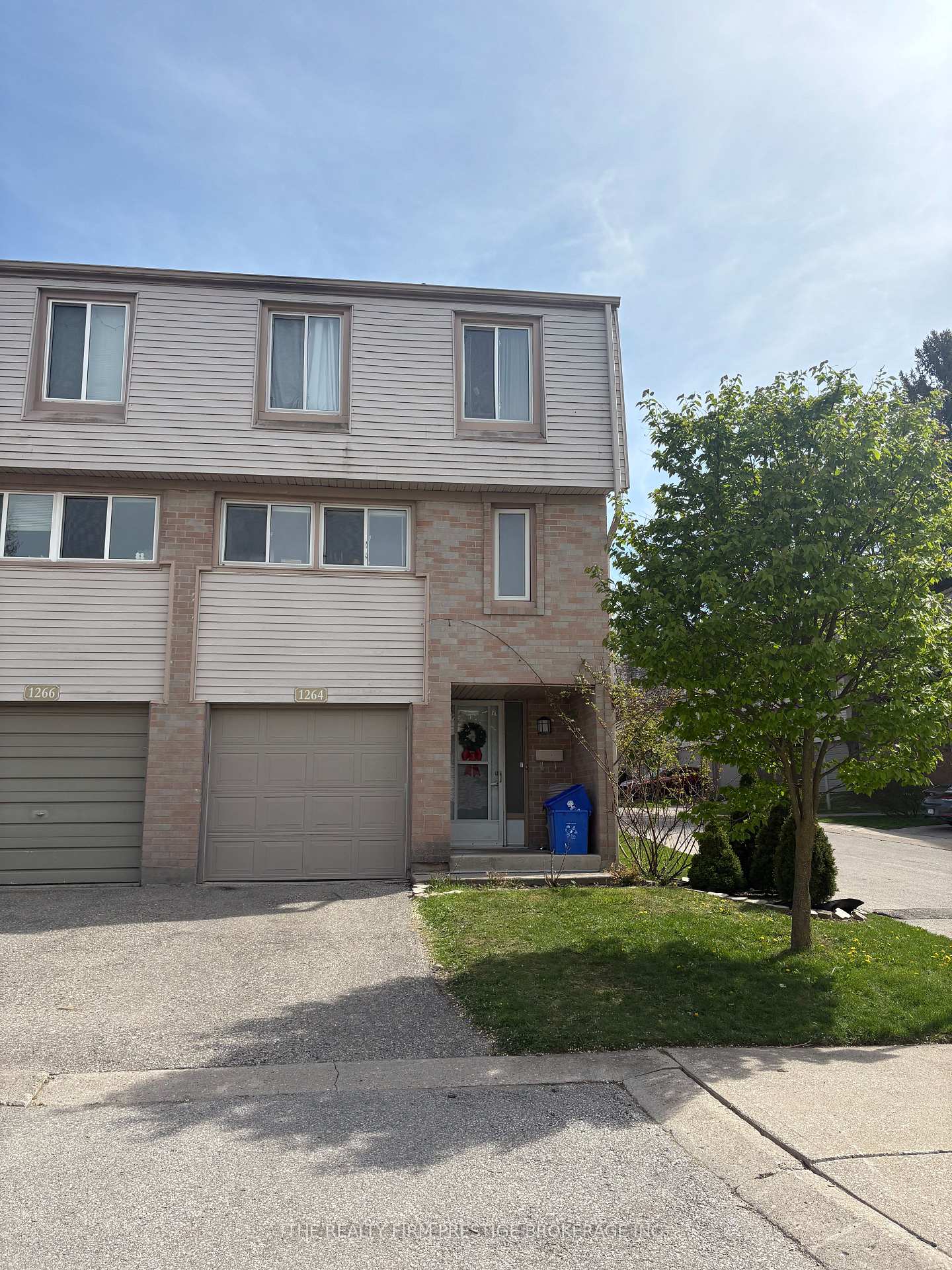 1264 Limberlost Road 18, London North, ON N6G 3A5 — London North, Ontario