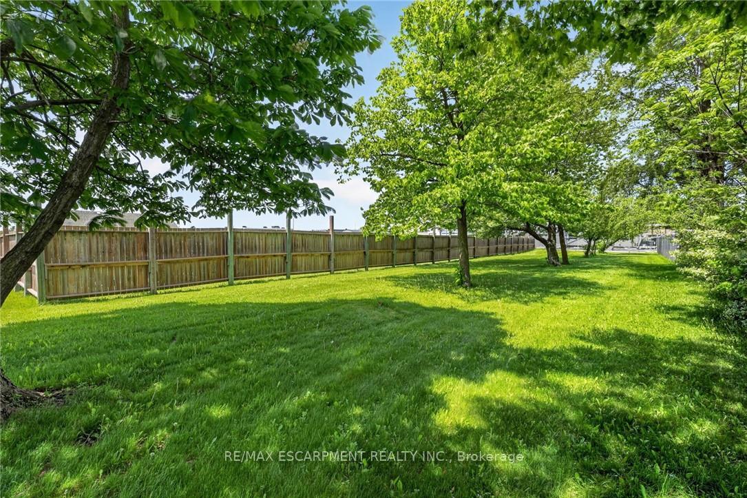 2883 South Grimsby Rd 10 N/A, Grimsby — photo 2 of 5