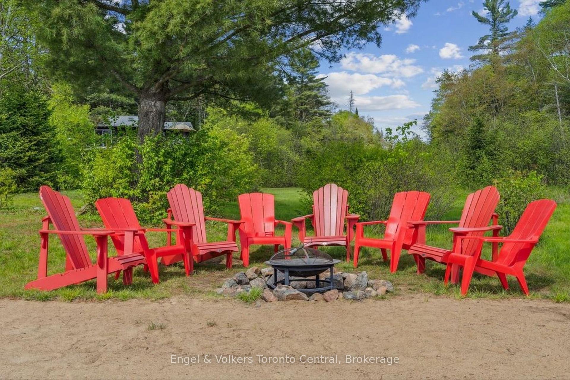 1823 Livingstone Lake Road, Algonquin Highlands — photo 4 of 5