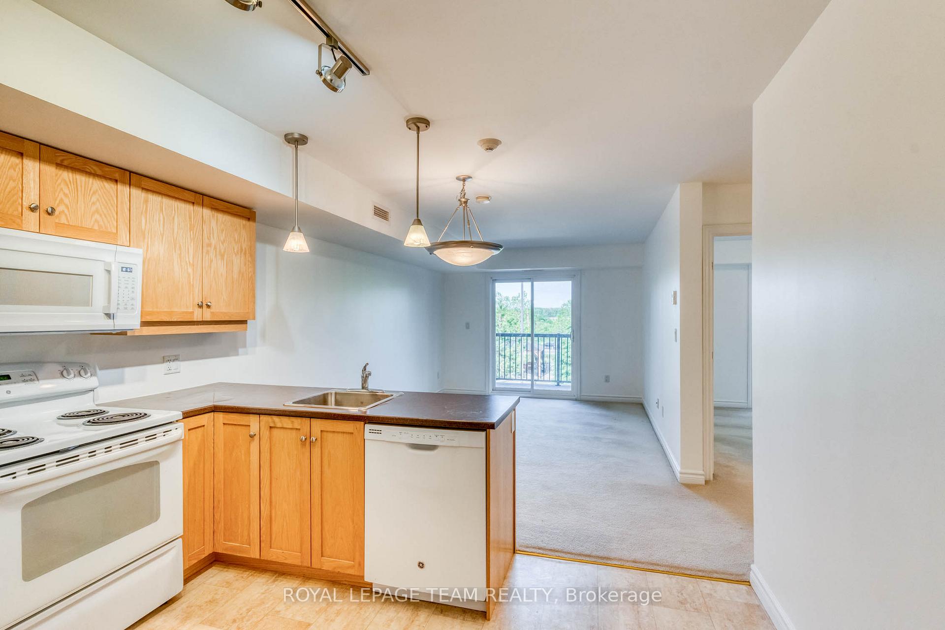 100 Jamieson Street 204, Mississippi Mills — photo 5 of 5