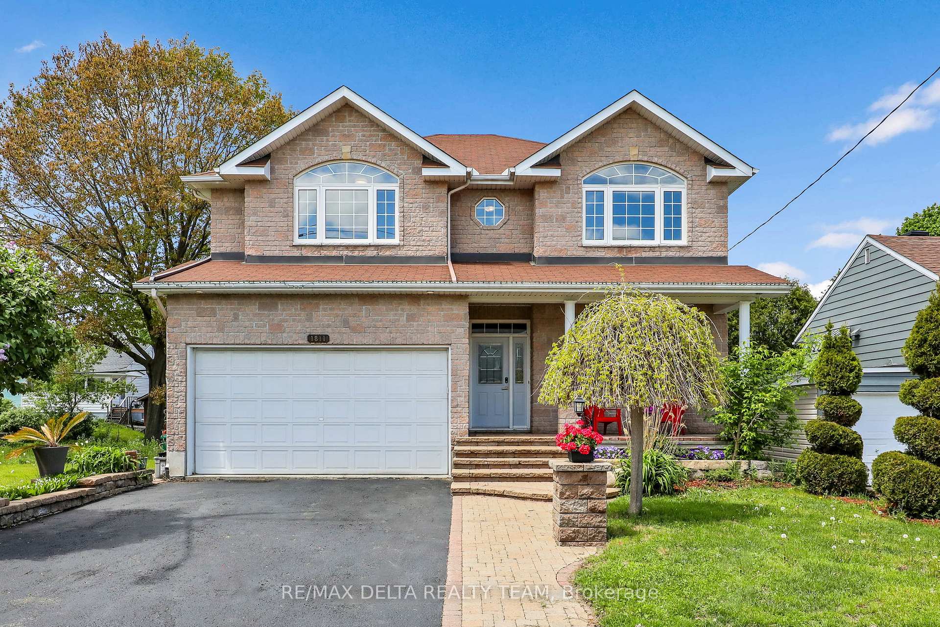 1811 Kingsdale Avenue, Blossom Park - Airport and Area, ON K1T 1H7 — Blossom Park - Airport and Area, Ontario