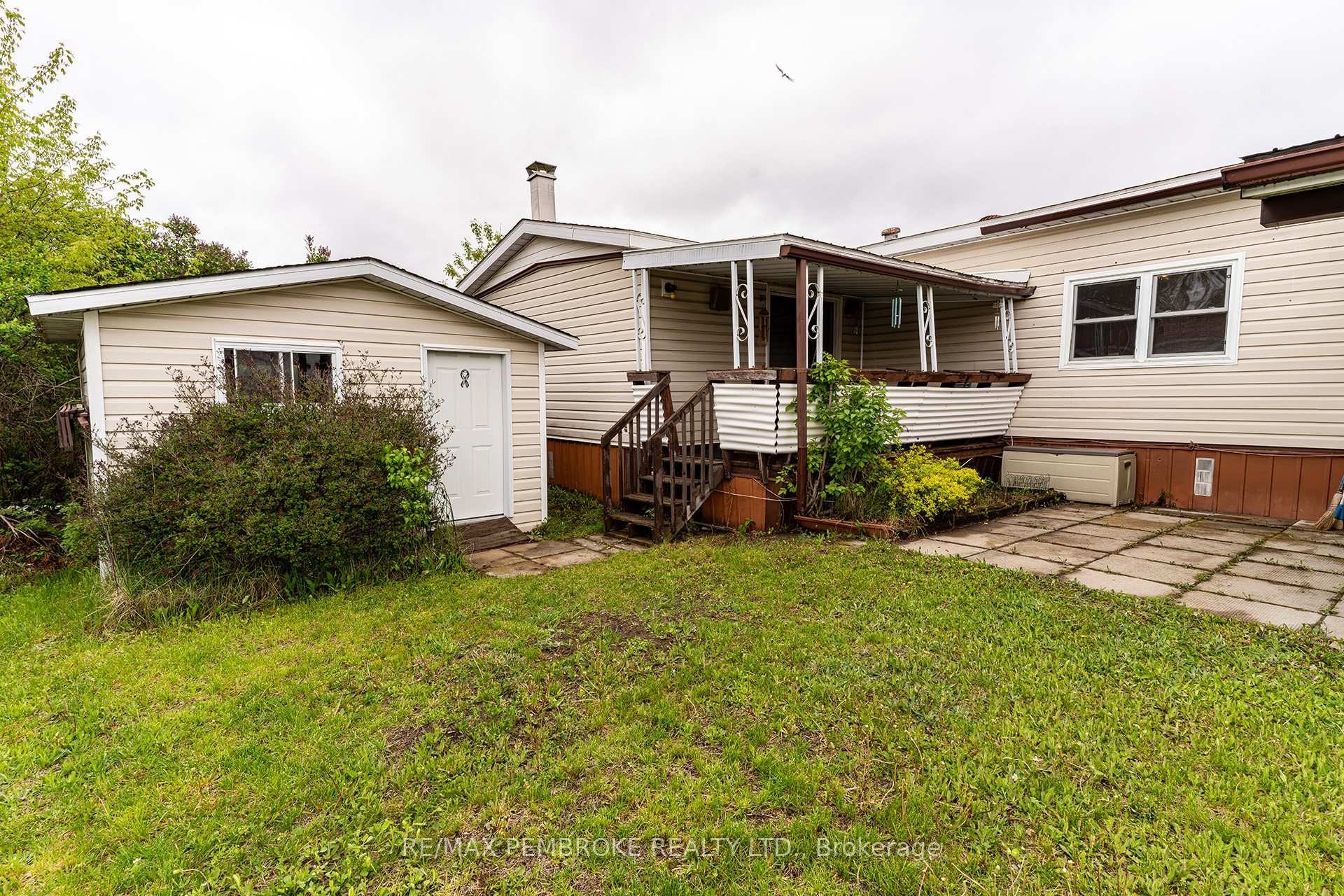 94 Pinehurst Estates N/A, Petawawa — photo 5 of 5