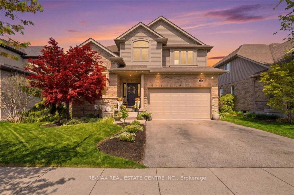 126 Goldschmidt Crescent, Wilmot — photo 2 of 5