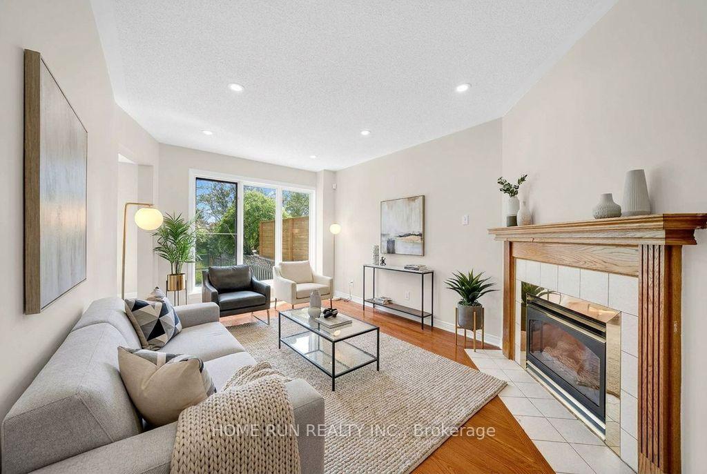 102 Kimberwick Crescent, Hunt Club - Windsor Park Village and Area — photo 4 of 5