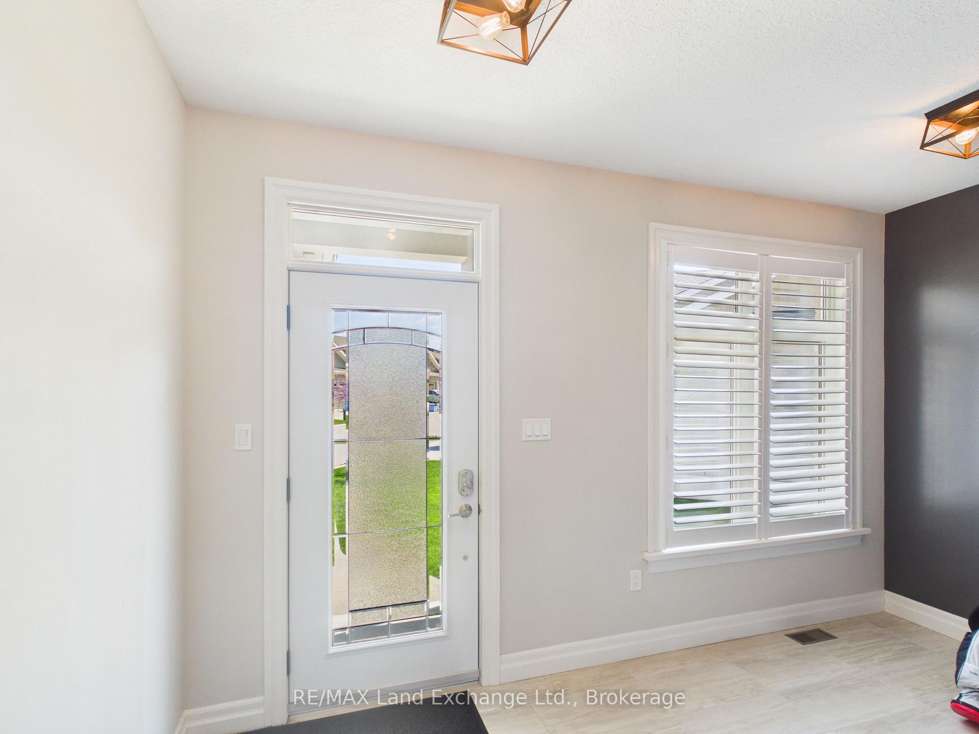 552 Durham Street 11, Kincardine — photo 2 of 5