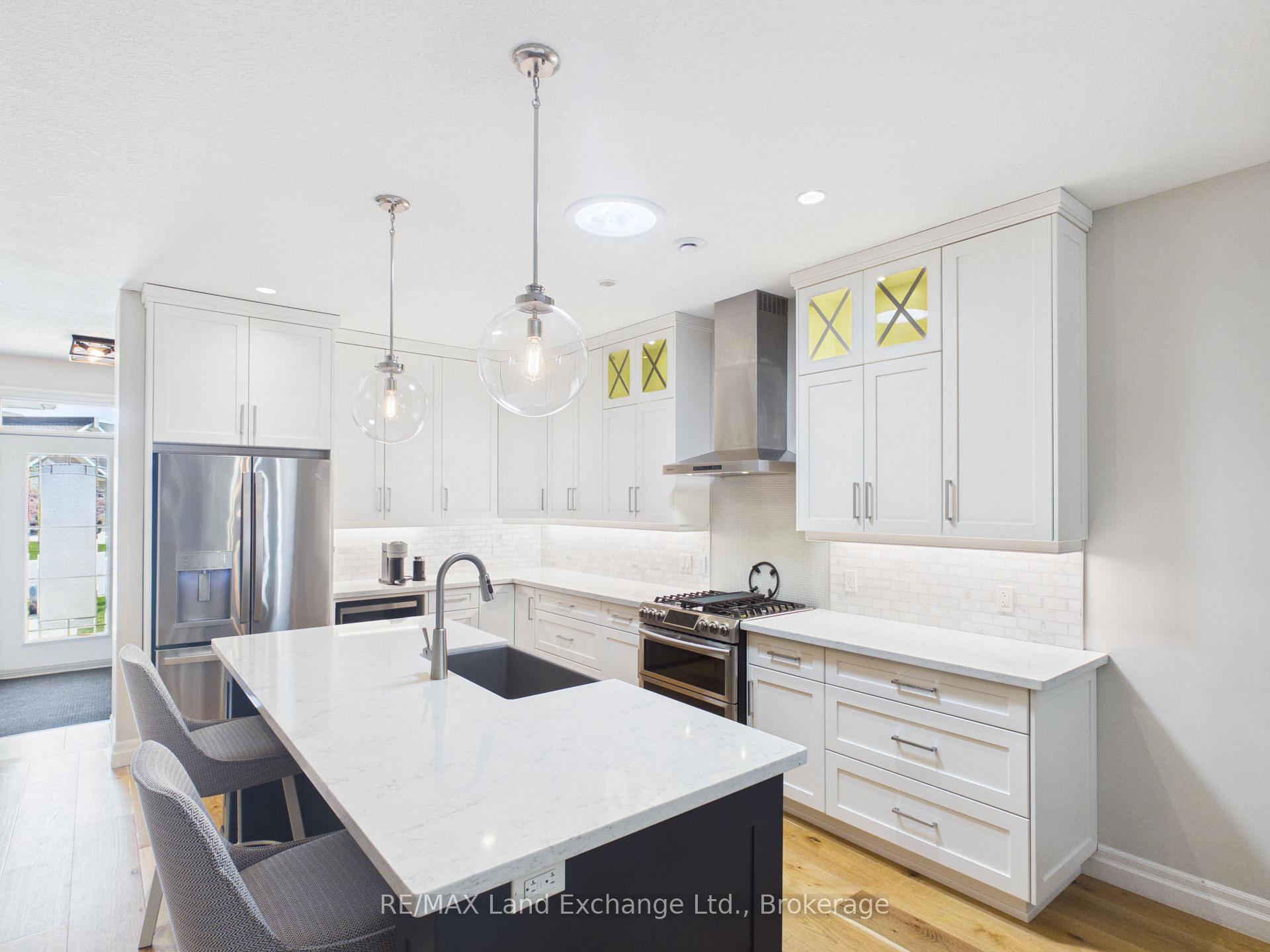 552 Durham Street 11, Kincardine — photo 3 of 5