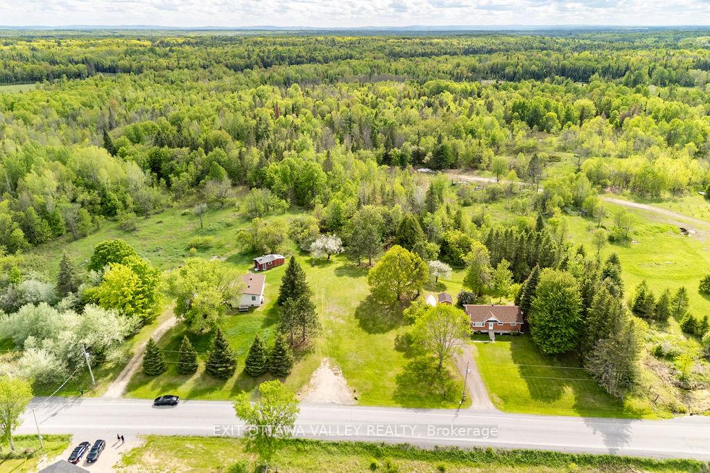 00 Mineview Road, Whitewater Region — photo 2 of 5