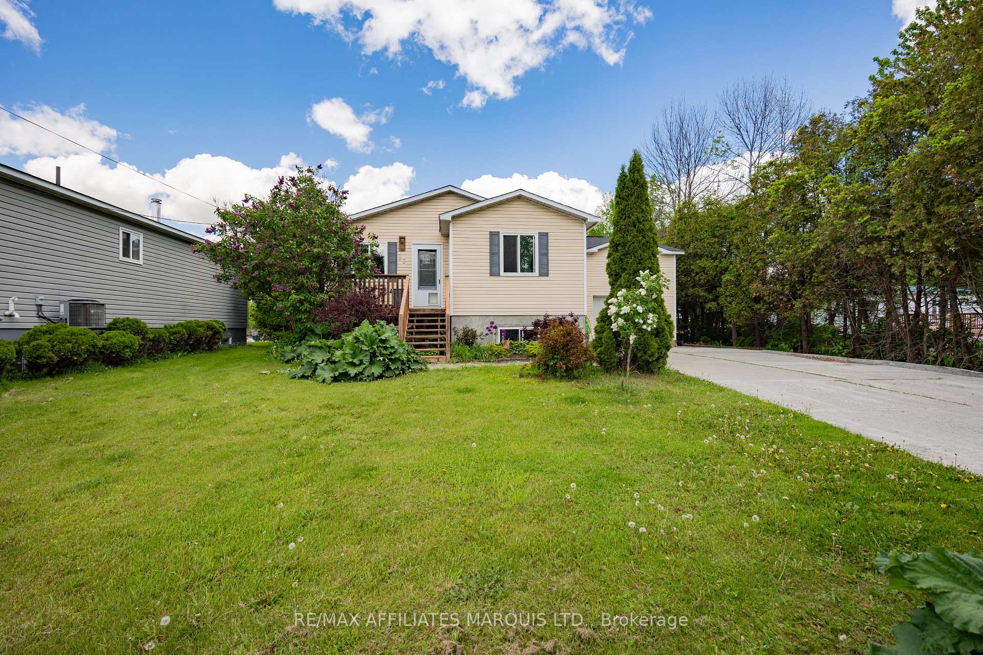 23 Wood Street, South Glengarry, ON K0C 1N0