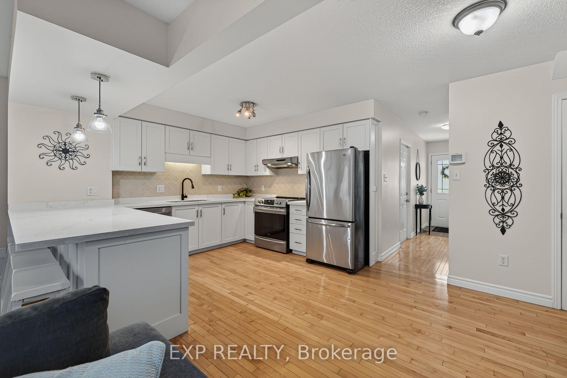 475 Annapolis Court, Waterloo — photo 5 of 5