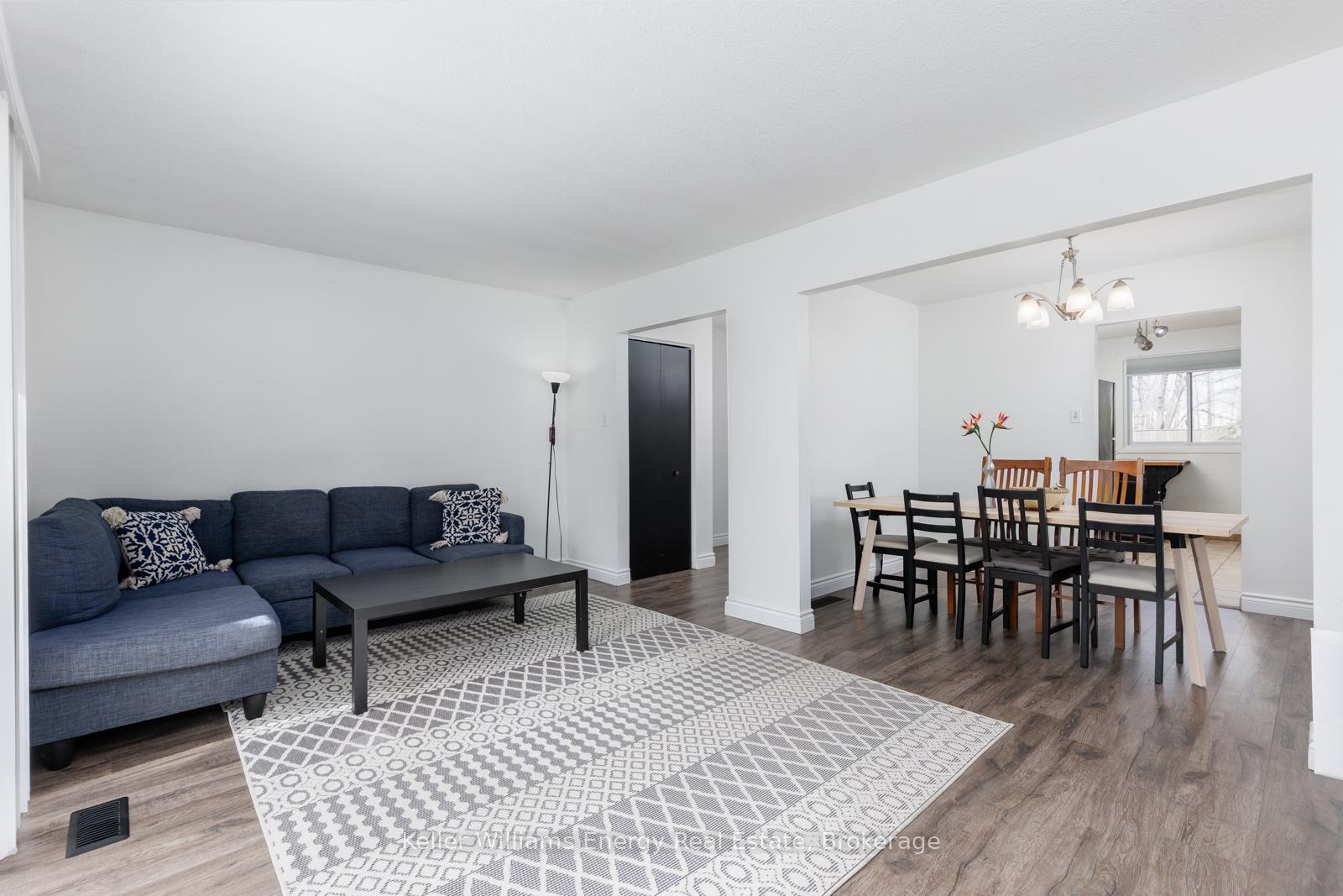 660 Grey Street B, Brantford — photo 2 of 5