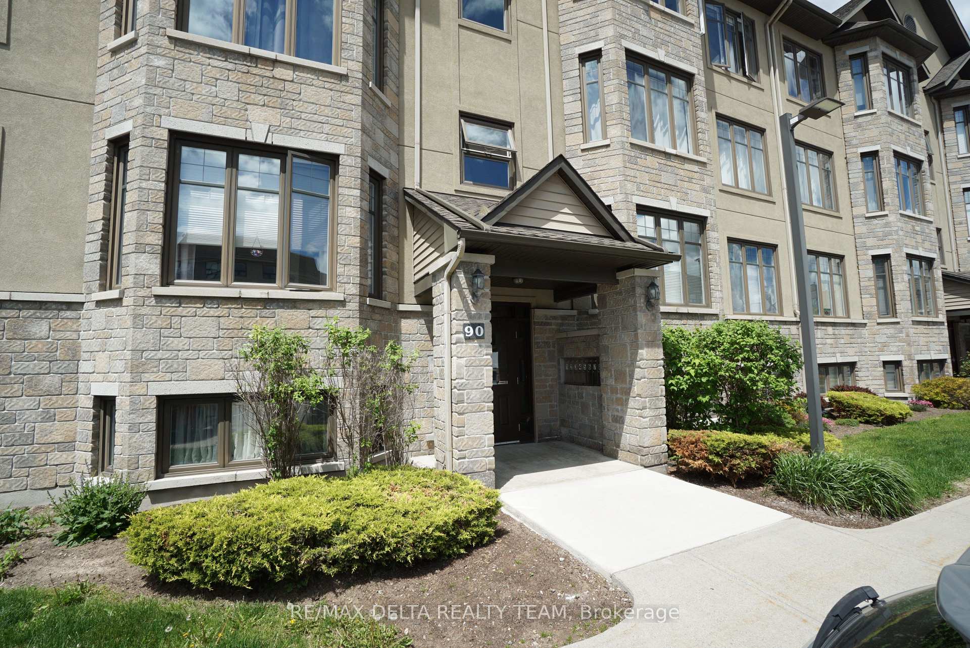 90 Prestige Circle 7, Orleans - Cumberland and Area, ON K4A 0Y1 — Orleans - Cumberland and Area, Ontario