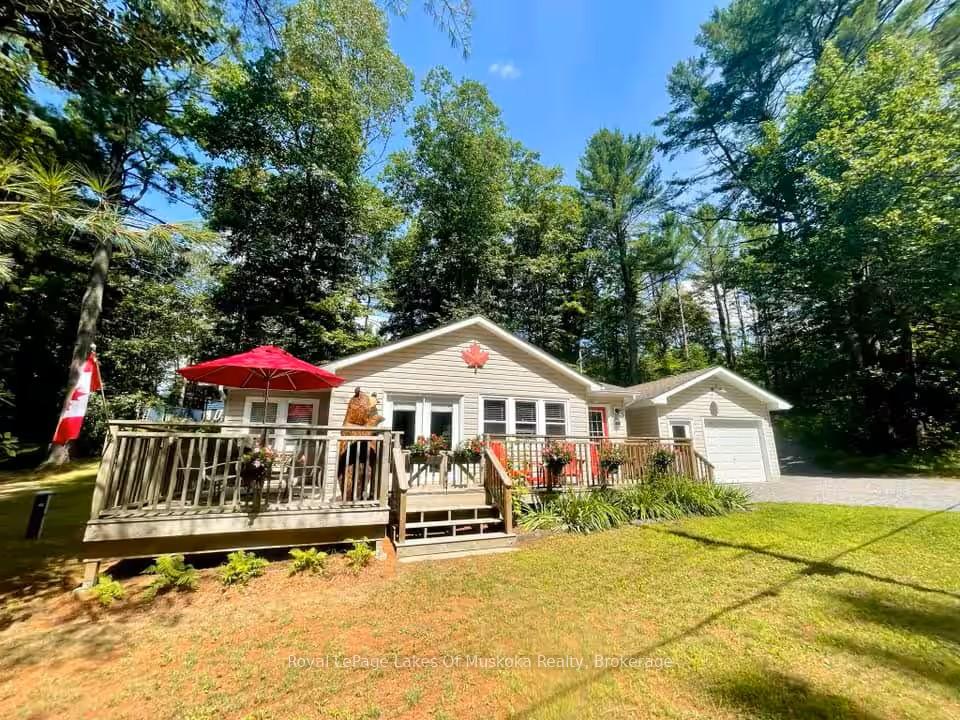 886 Muskoka 10 Road, Huntsville, ON P0B 1L0 — Huntsville, Ontario