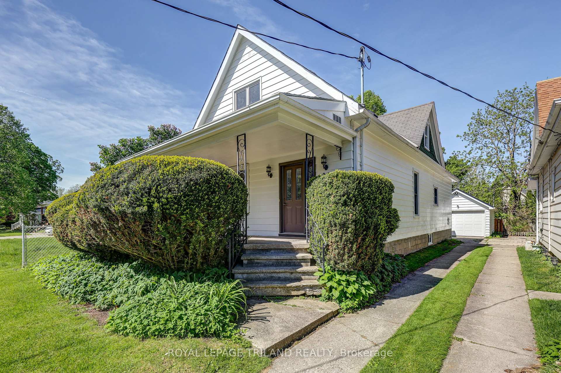 24 Isabel Street, St. Thomas — photo 3 of 5