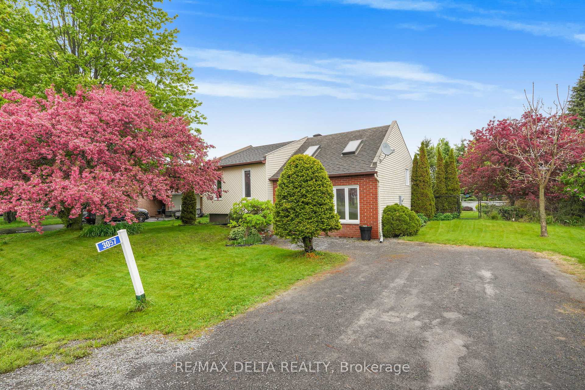 3057 Carriere Street, Clarence-Rockland — photo 3 of 5