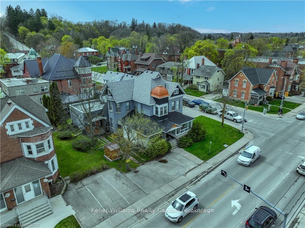 900 2ND Avenue W, Owen Sound, ON N4K 4M5 — Owen Sound, Ontario