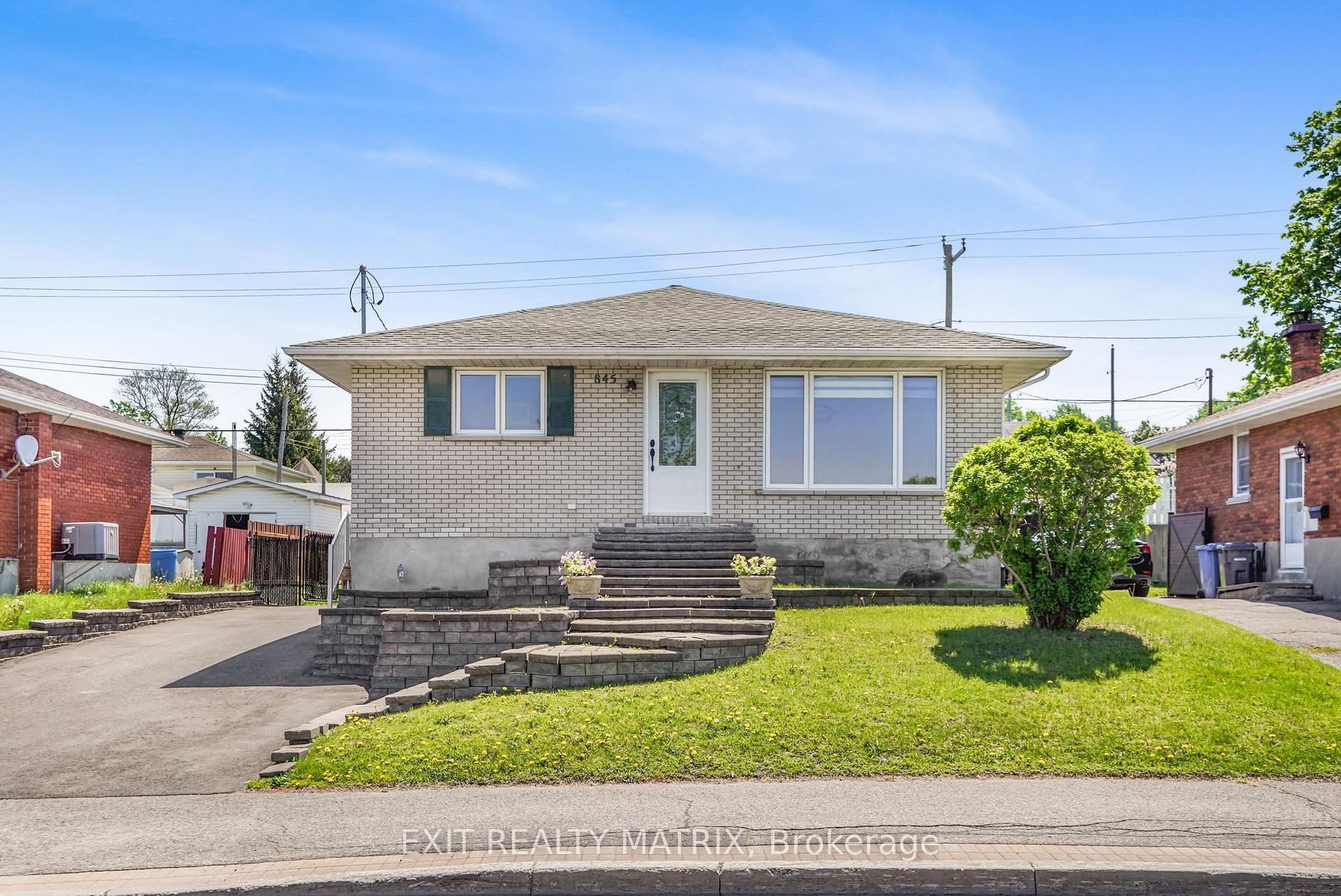 845 Cartier Boulevard, Hawkesbury, ON K6A 1W9 — Hawkesbury, Ontario