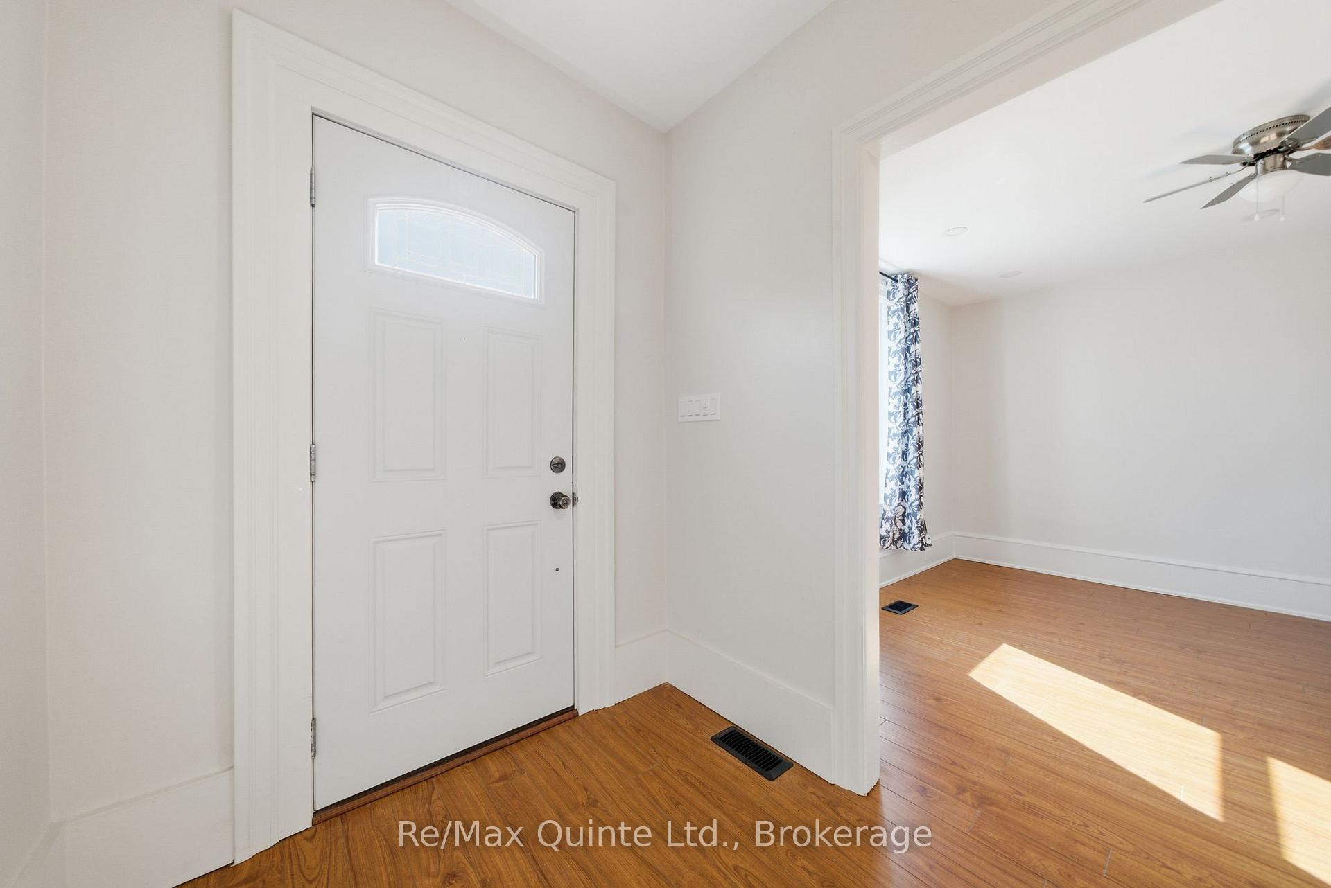 292 COLEMAN Street, Belleville — photo 5 of 5
