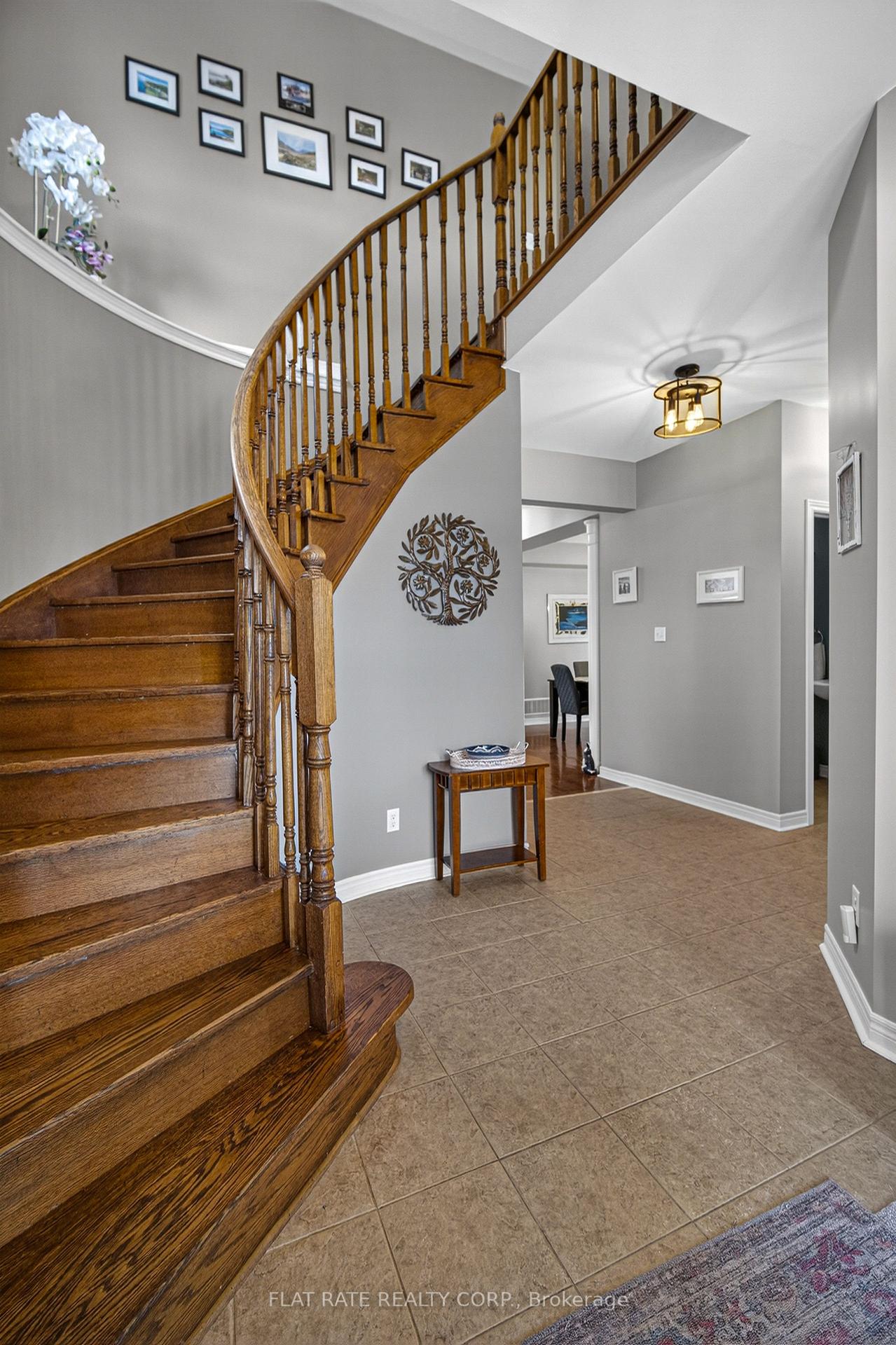 1570 Scollard Crescent, Peterborough — photo 5 of 5