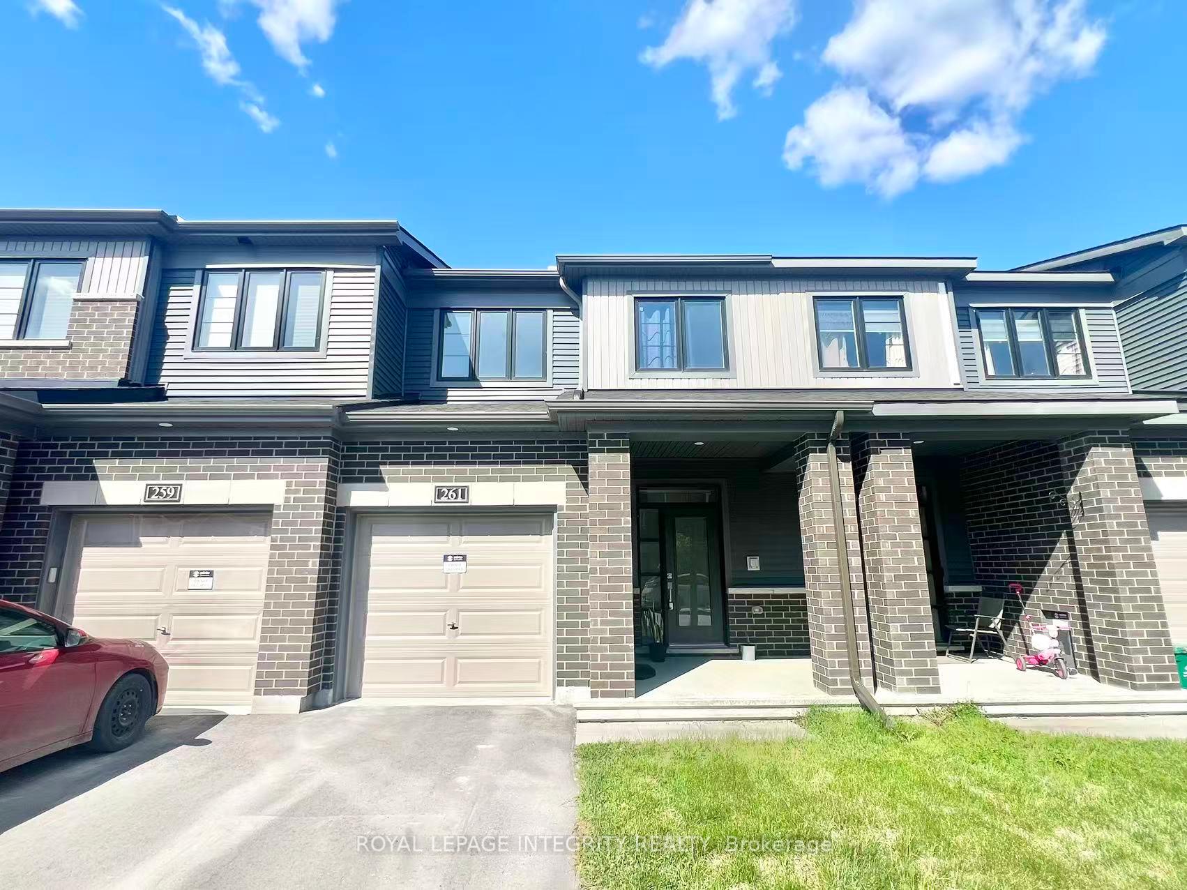 261 Elsie Macgill Walk, Kanata — photo 2 of 5