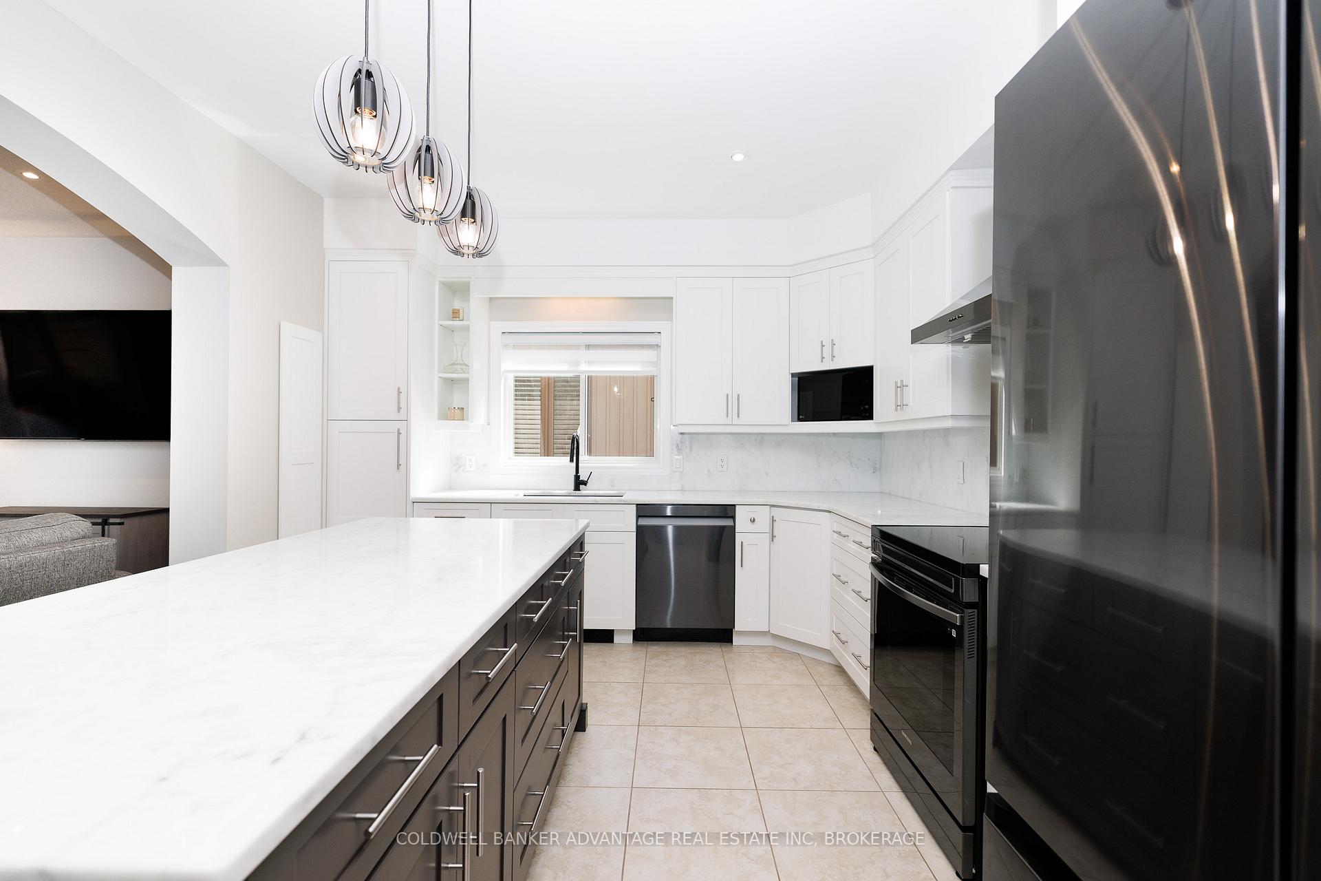 395 Michael Drive, Welland — photo 4 of 5
