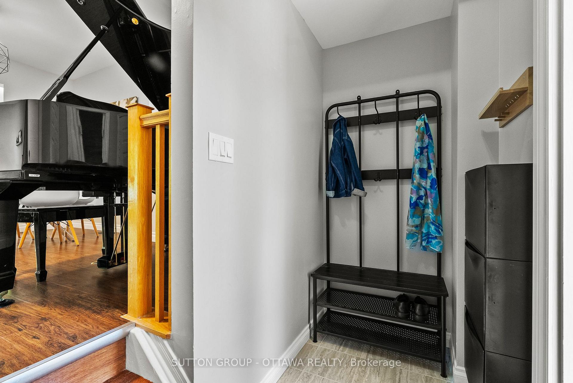 94 Piper Crescent, Kanata — photo 3 of 5