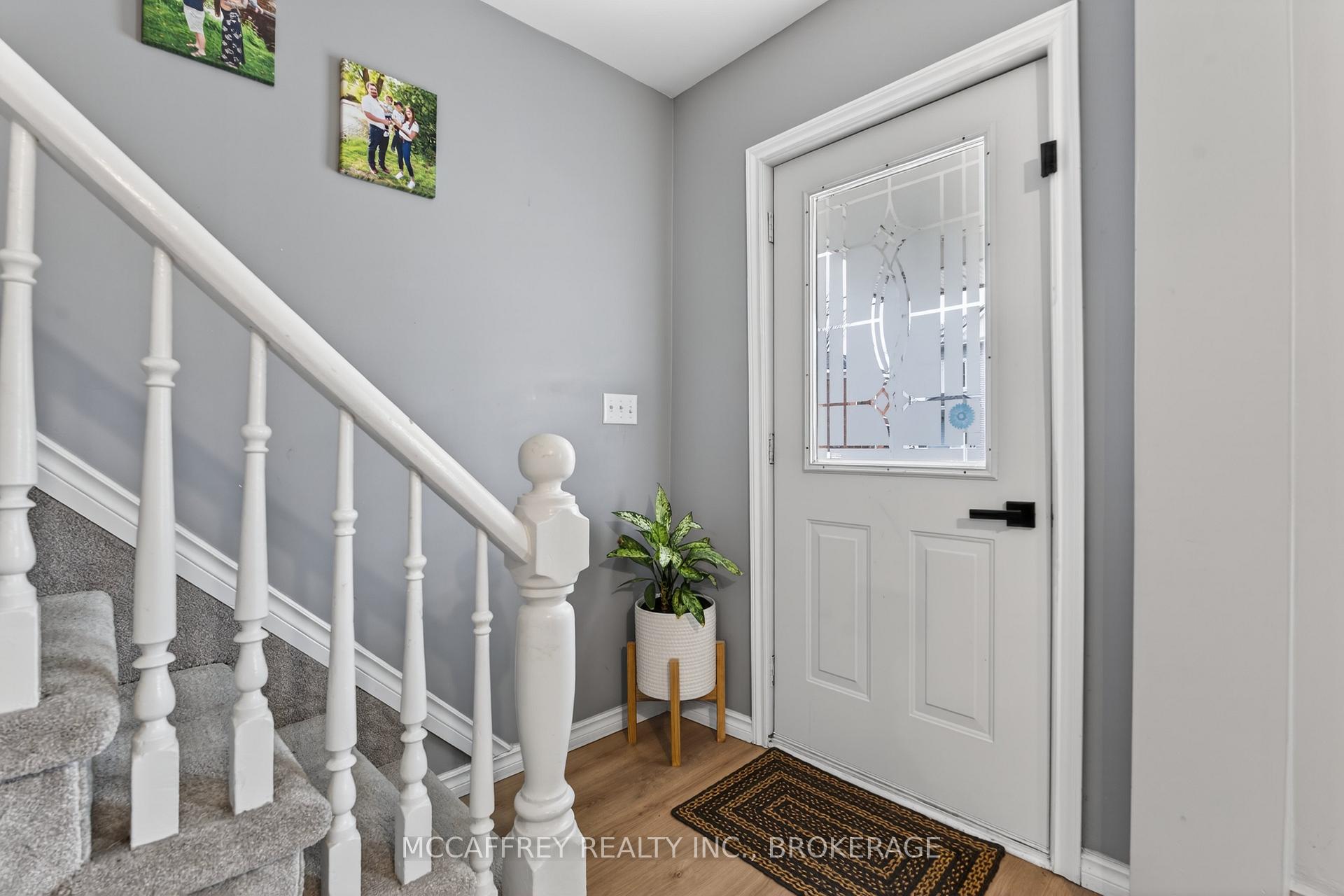 427 Thomas Street, Deseronto — photo 3 of 5