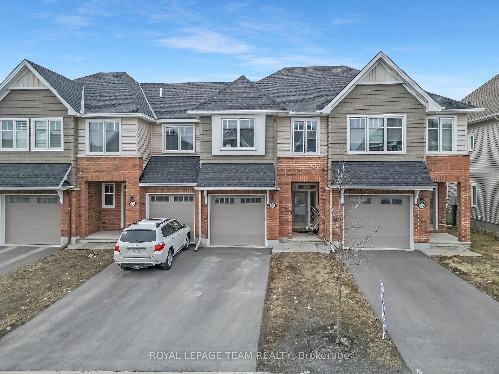 310 Kanashtage Terrace, Orleans - Cumberland and Area, ON K4A 5J9 — Orleans - Cumberland and Area, Ontario