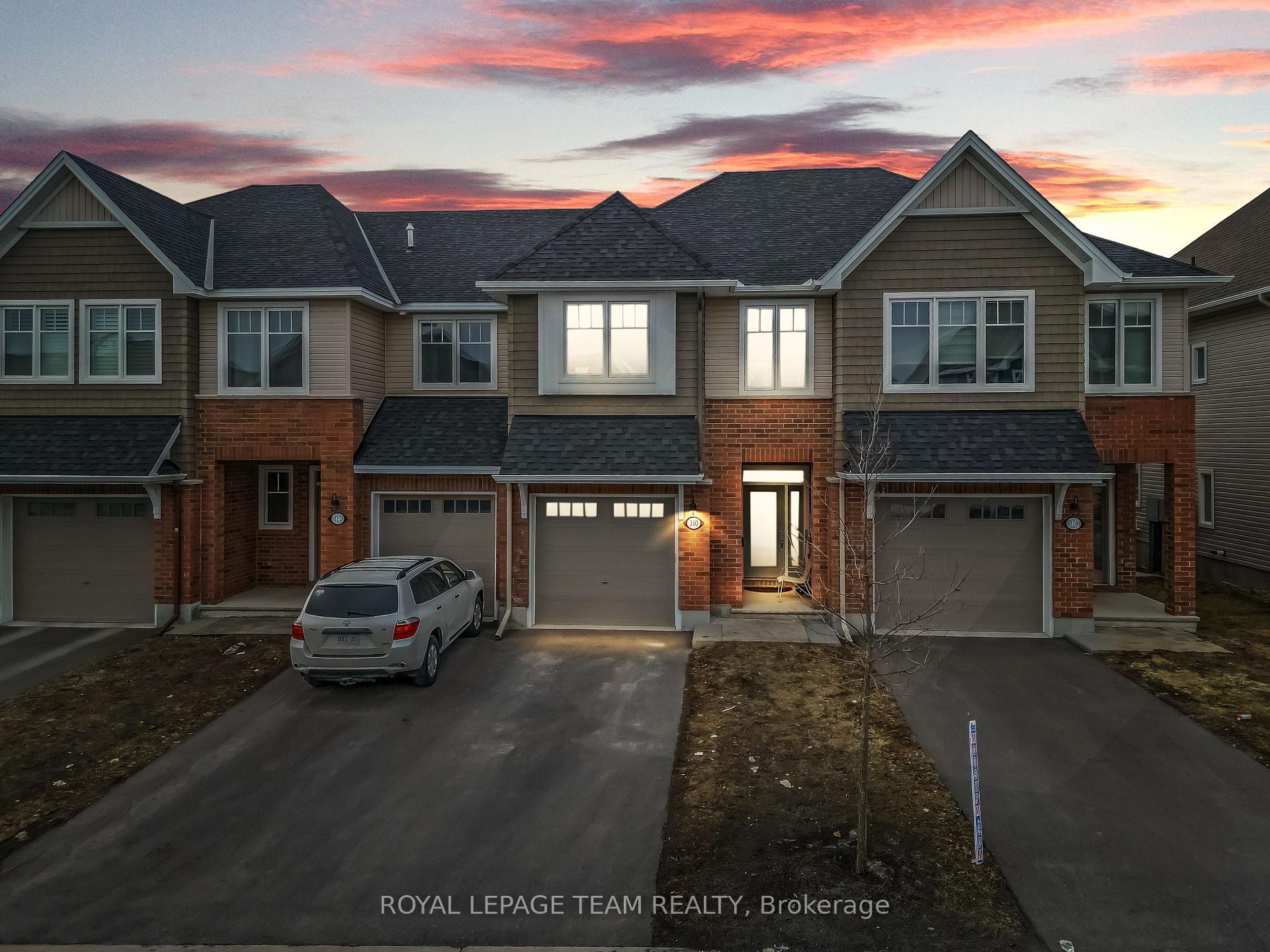 310 Kanashtage Terrace, Orleans - Cumberland and Area — photo 2 of 5