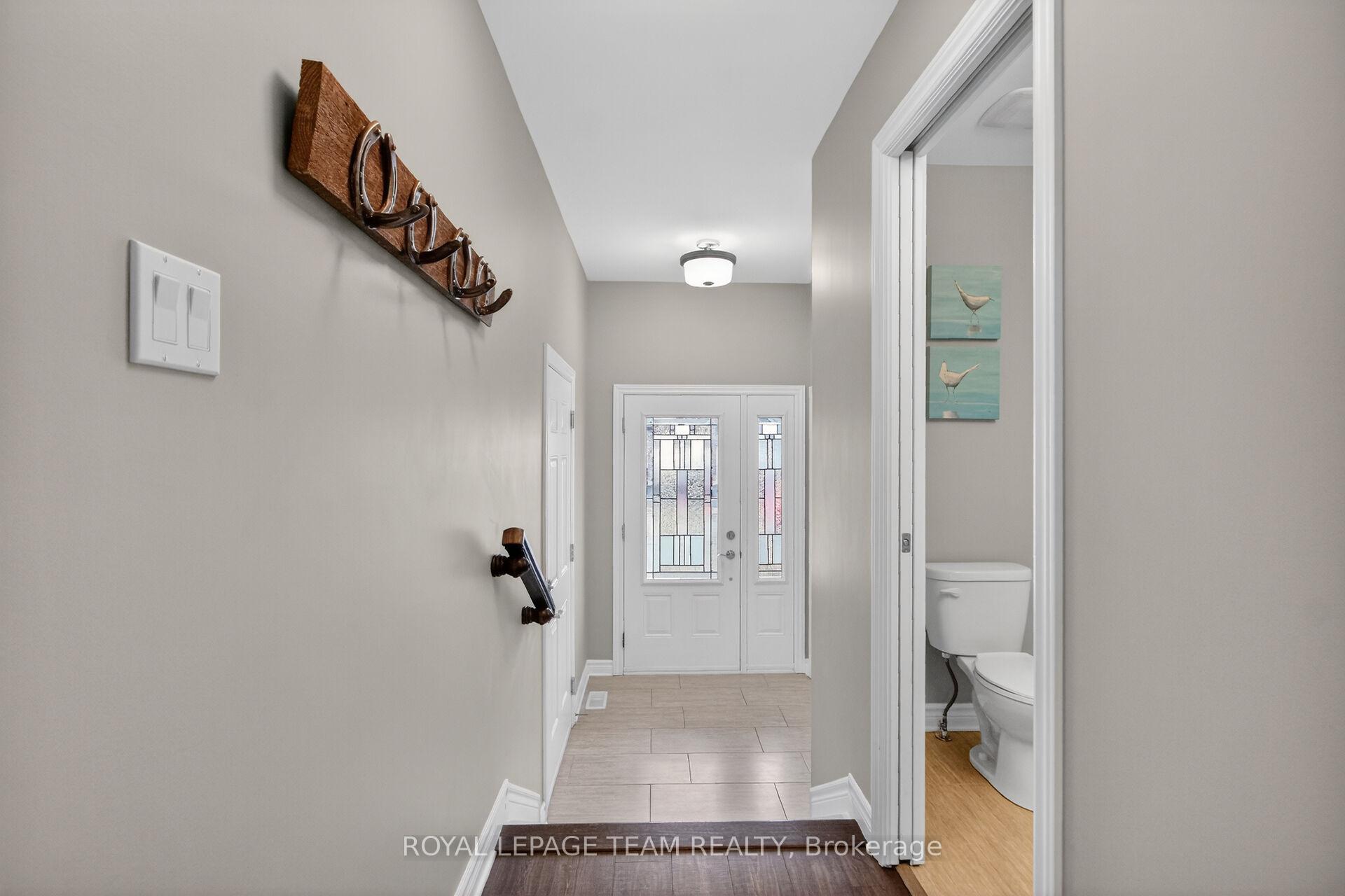 238 Belfort Street, Russell — photo 2 of 5