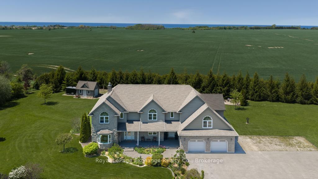 1917 - 21 Highway, Kincardine, ON N2Z 2X6 — Kincardine, Ontario
