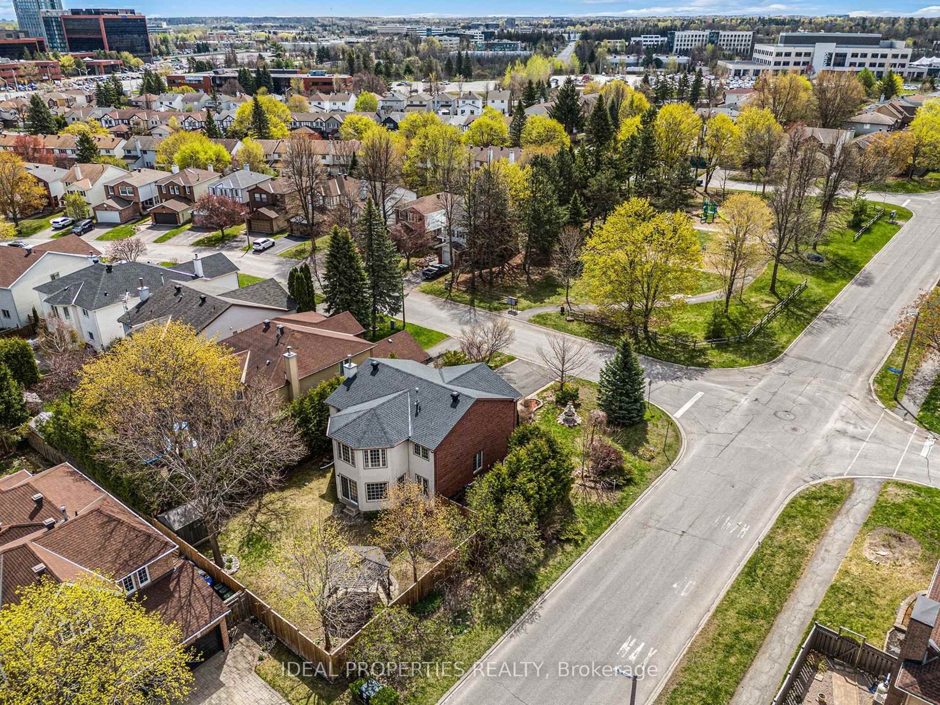 1 Acklam Terrace, Kanata — photo 2 of 5