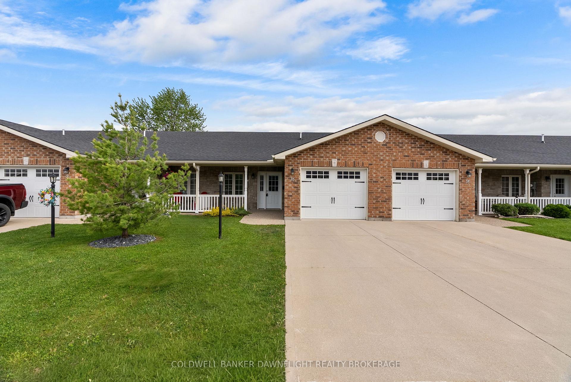 18 Devon Drive, South Huron — photo 3 of 5