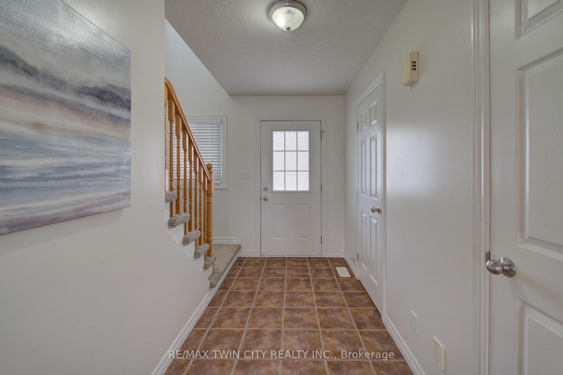 465 Colt Street, Waterloo — photo 2 of 5