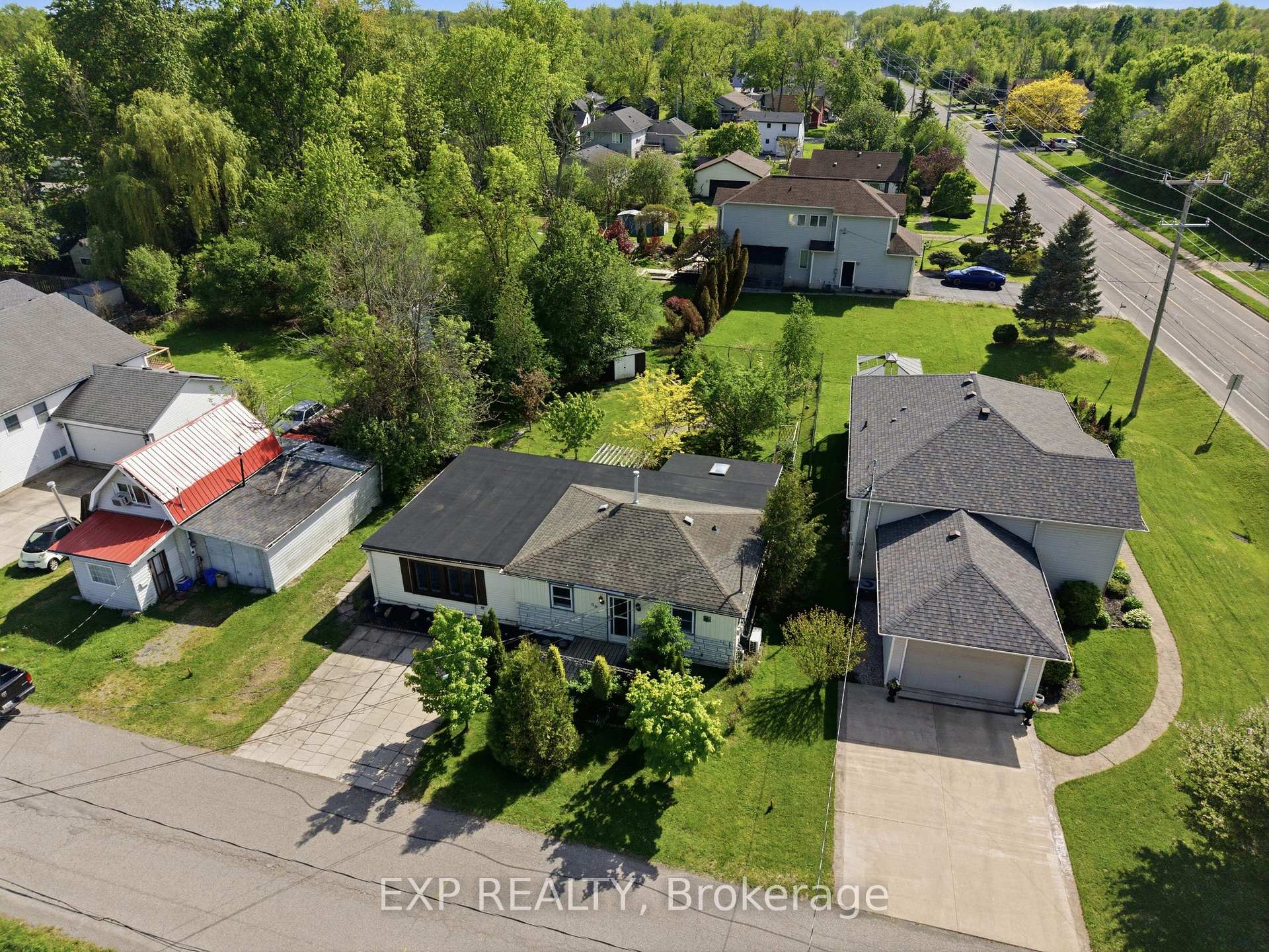 99 Joseph Street, Fort Erie — photo 3 of 5