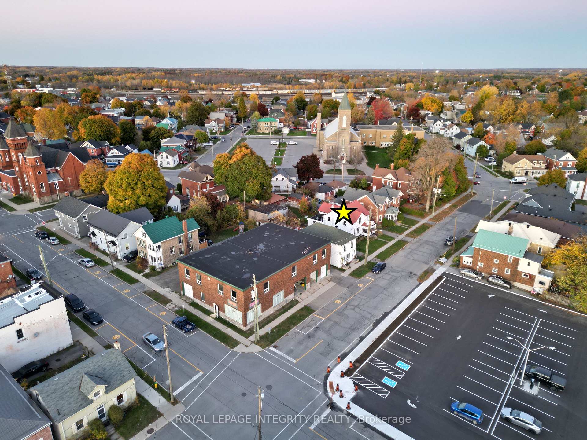 34 William Street E, Smiths Falls — photo 5 of 5