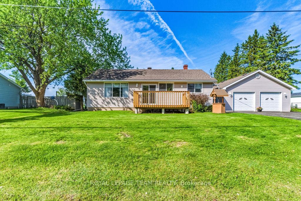 111 Campbell Drive, McNab/Braeside, ON K7S 3G9 — McNab/Braeside, Ontario