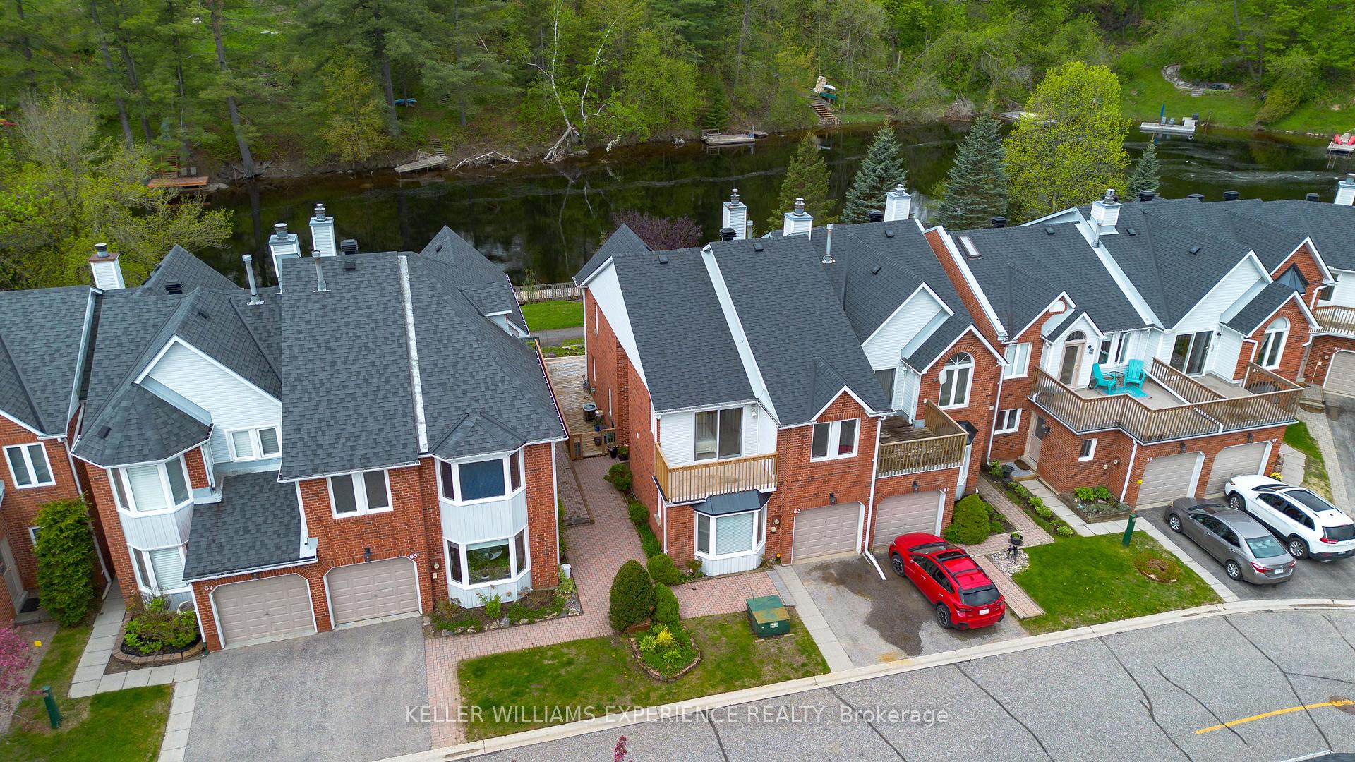 63 Shoreline Drive, Bracebridge, ON P1L 1Z3 — Bracebridge, Ontario