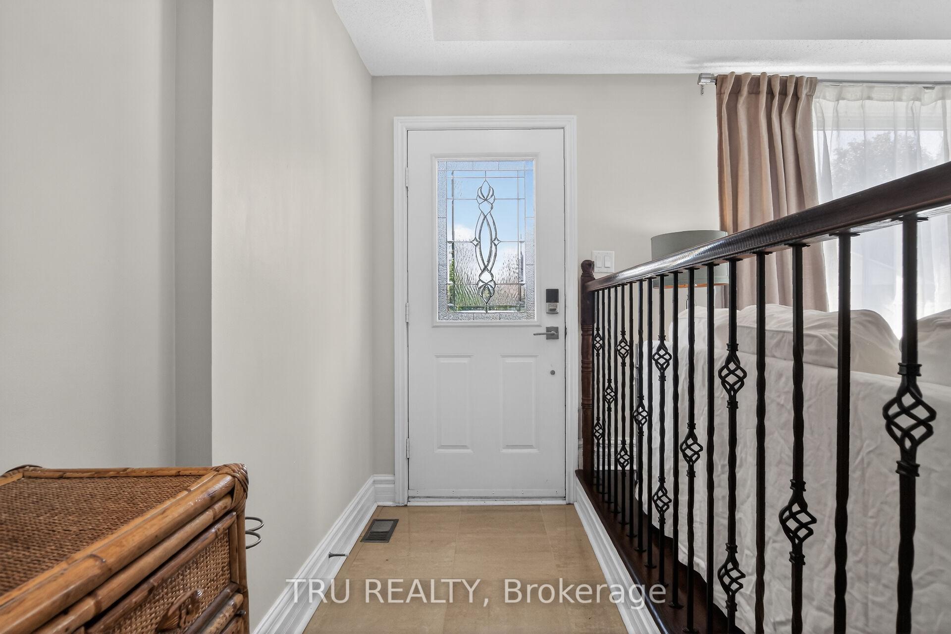 2769 Massicotte Lane, Blossom Park - Airport and Area — photo 2 of 5