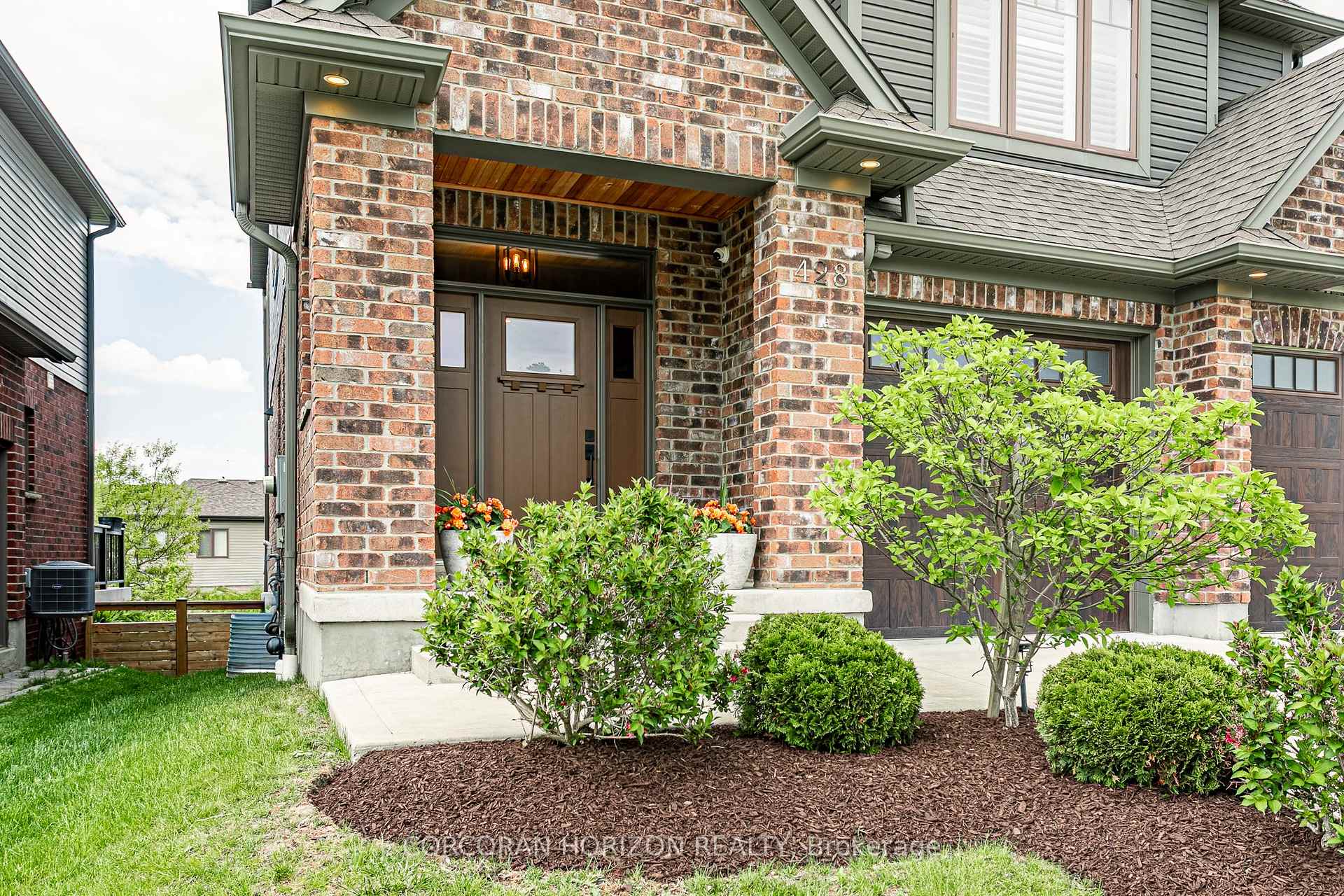 428 Twinleaf Street, Waterloo — photo 3 of 5