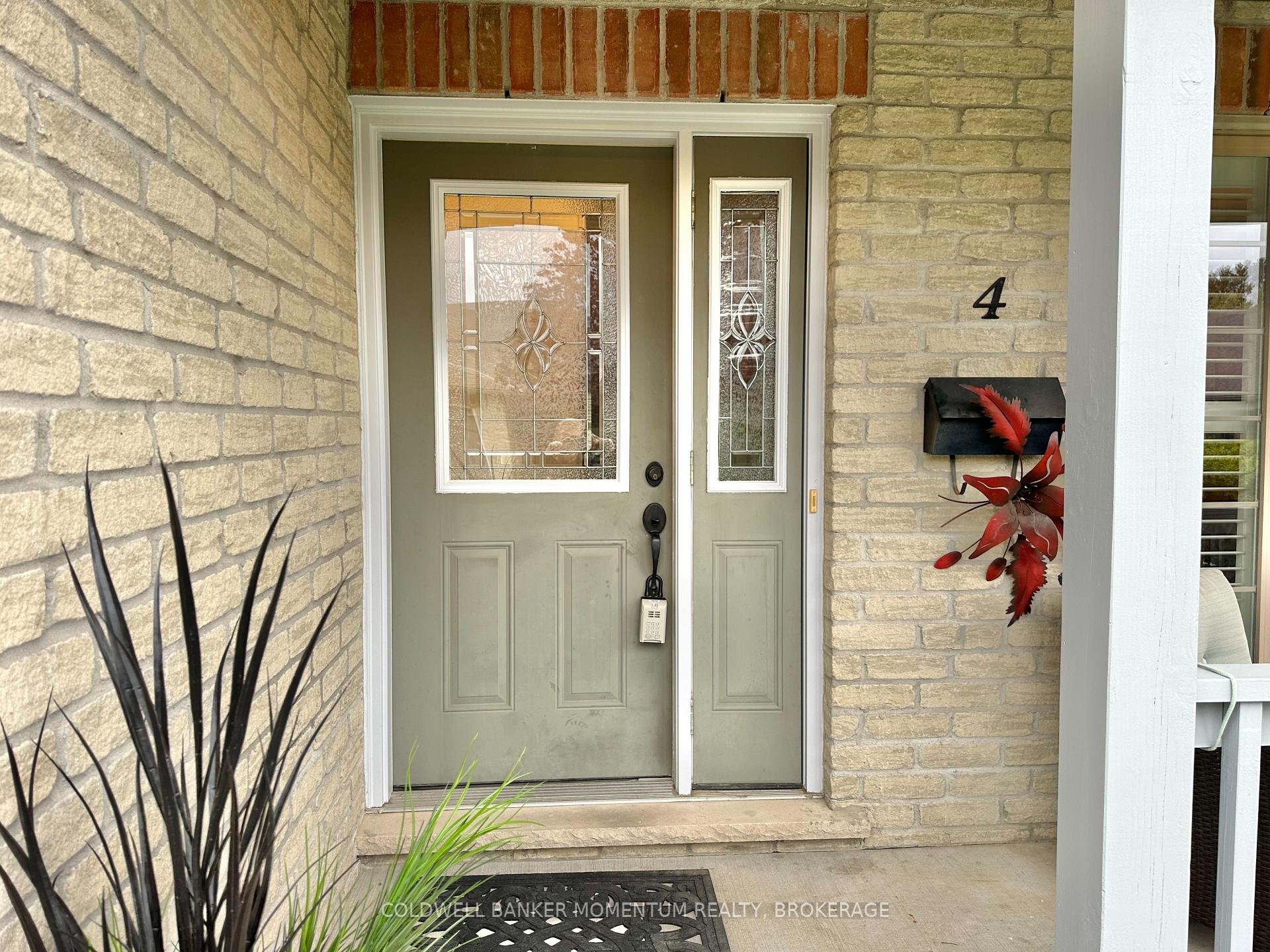 409 S Queen Street S 4, Norfolk — photo 4 of 5