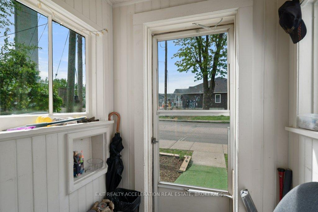 349 Stanley Street, Deseronto — photo 2 of 5
