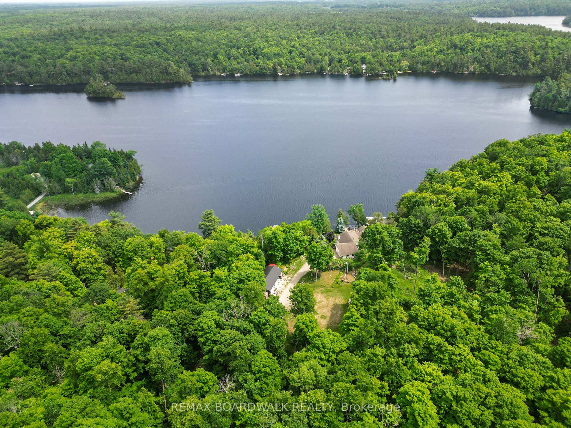 101 Arthur Road, Tay Valley, ON K0H 2B0 — Tay Valley, Ontario