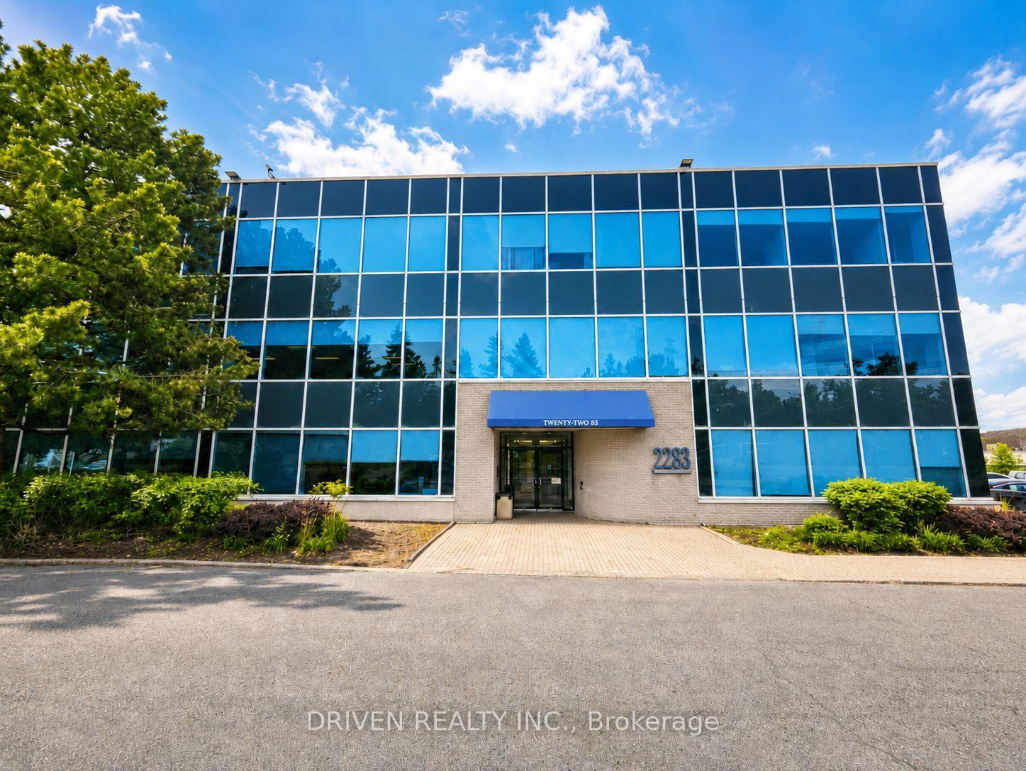 2283 St Laurent Boulevard 205, Hunt Club - South Keys and Area, ON K1G 5A2 — Hunt Club - South Keys and Area, Ontario