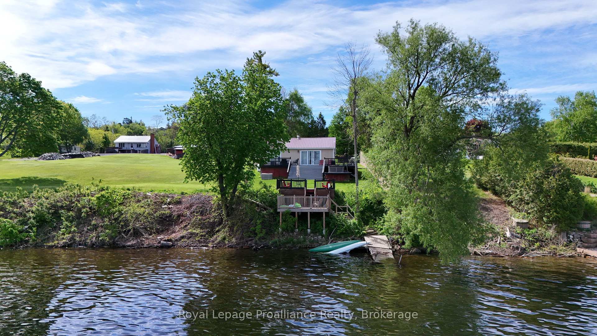 20 Bonter's Lane, Prince Edward County — photo 2 of 5