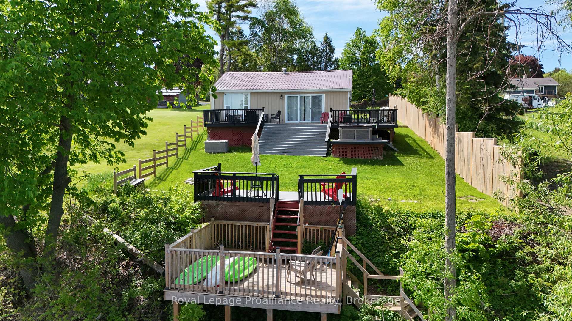 20 Bonter's Lane, Prince Edward County — photo 3 of 5